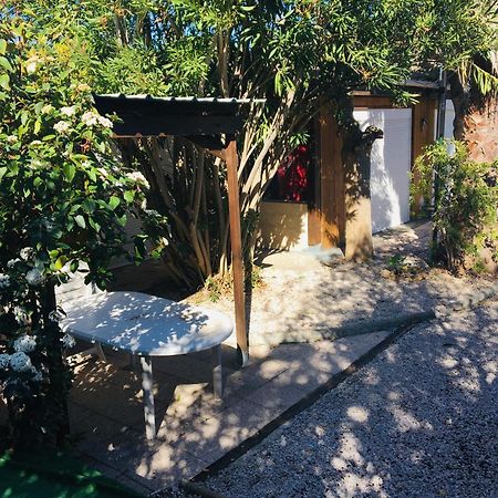 Maison De Vacances เซริญญ็อง ภายนอก รูปภาพ